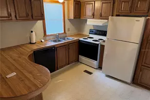 1604 Co Rd 434B, Lake Panasoffkee, FL 33538 - Photo 23