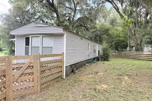 1604 Co Rd 434B, Lake Panasoffkee, FL 33538 - Photo 5
