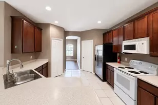 3033 NE 27th St, Ocala, FL 34470 - Photo 9