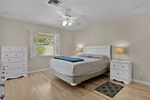 1023 Avalon Ave, Lady Lake, FL 32159 - Photo 11