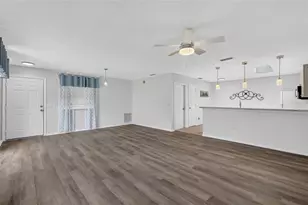 1606 Campos Dr, The Villages, FL 32162 - Photo 11