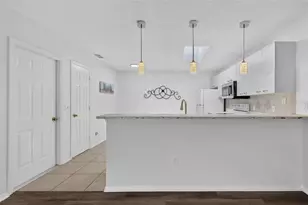 1606 Campos Dr, The Villages, FL 32162 - Photo 5