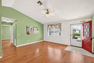 622 Lisbon Ln, The Villages, FL 32159 - Photo 9