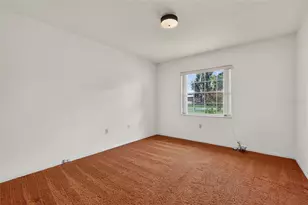 8050 Spring Dr, Yalaha, FL 34797 - Photo 23
