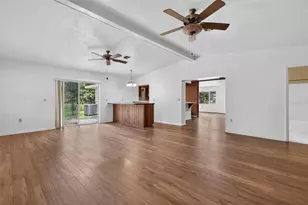 8050 Spring Dr, Yalaha, FL 34797 - Photo 19