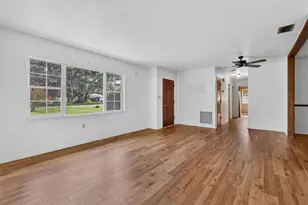 8050 Spring Dr, Yalaha, FL 34797 - Photo 11