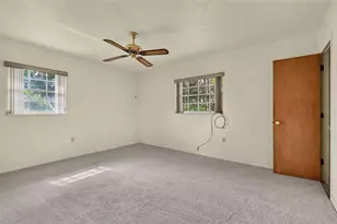 8050 Spring Dr, Yalaha, FL 34797 - Photo 25