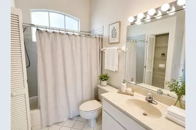 39905 Bayview Drive, Lady Lake, FL 32159 - Photo 9