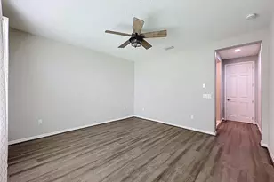 372 Alcove Dr, Groveland, FL 34736 - Photo 25
