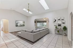 26744 Racquet Cir, Leesburg, FL 34748 - Photo 5