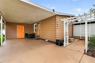1541 Doral Cir, The Villages, FL 32159 - Photo 3