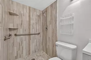 101 N Grandview St, Mount Dora, FL 32757 - Photo 25