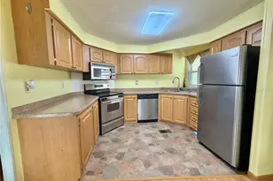 151 Hibiscus Way, Leesburg, FL 34748 - Photo 5