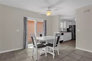 805 San Carlos Ct, Lady Lake, FL 32159 - Photo 9