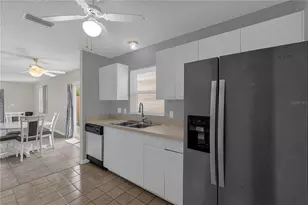 805 San Carlos Ct, Lady Lake, FL 32159 - Photo 13