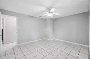 7402 W Knights Griffin Rd, Plant City, FL 33565 - Photo 15