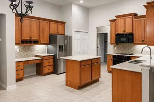 105 E Blue Water Edge Dr, Eustis, FL 32736 - Photo 5