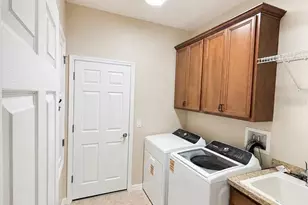 105 E Blue Water Edge Dr, Eustis, FL 32736 - Photo 11