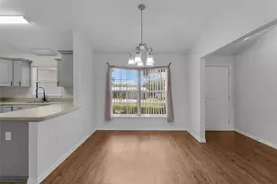 36127 Pinetree St, Fruitland Park, FL 34731 - Photo 5