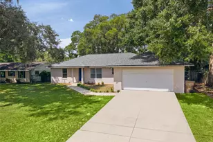 36127 Pinetree St, Fruitland Park, FL 34731 - Photo 3