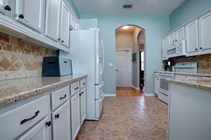 4817 Sable Ridge Ct, Leesburg, FL 34748 - Photo 9