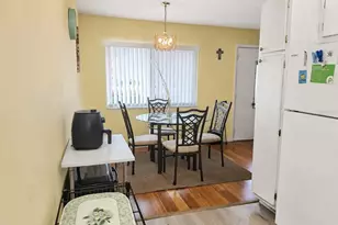 8454 111th St, Seminole, FL 33772 - Photo 5