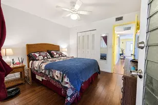8454 111th St, Seminole, FL 33772 - Photo 9