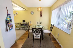 8454 111th St, Seminole, FL 33772 - Photo 7