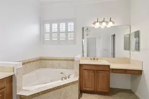 100 Flame Vine Way, Groveland, FL 34736 - Photo 13