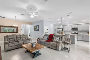 3146 Jacqueline Wy, The Villages, FL 32163 - Photo 5