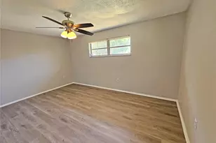 1863 Glenville Dr, Clearwater, FL 33765 - Photo 19