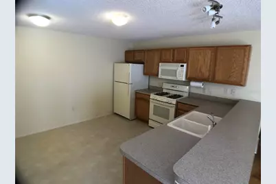2099 Broyhill Avenue, The Villages, FL 32162 - Photo 3