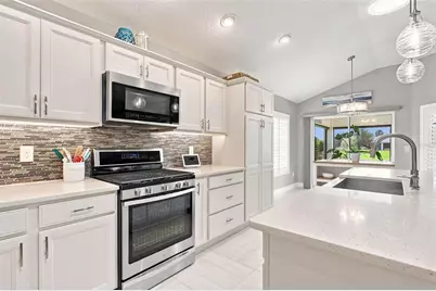 5835 Hensley Avenue, The Villages, FL 32163 - Photo 21