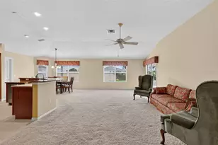 578 Statesburg St, The Villages, FL 32162 - Photo 9