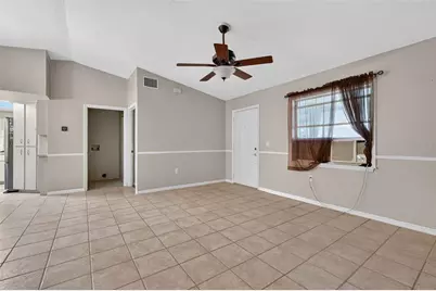 37320 Beach Dr, Umatilla, FL 32784 - Photo 7