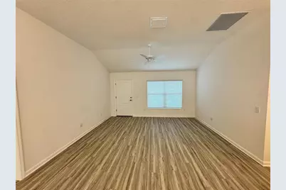 528 Cherry Creek Way, The Villages, FL 34762 - Photo 7