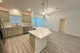 528 Cherry Creek Wy, The Villages, FL 34762 - Photo 5