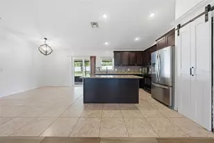 236 Country Lakes Cir, Groveland, FL 34736 - Photo 11