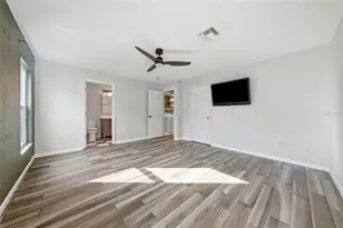 236 Country Lakes Cir, Groveland, FL 34736 - Photo 17