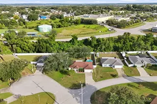 236 Country Lakes Cir, Groveland, FL 34736 - Photo 43