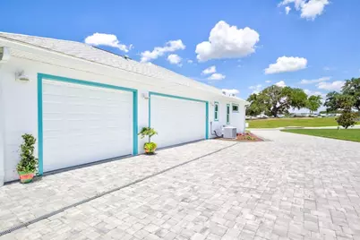1148 Bahia Honda Key Drive, Lady Lake, FL 32159 - Photo 23
