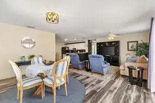 17292 SE 93rd Heyward Ave, The Villages, FL 32162 - Photo 5