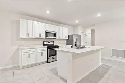 20043 Royal Tern Court, Leesburg, FL 34748 - Photo 13