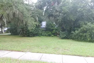 815 S 9th St, Leesburg, FL 34748 - Photo 9