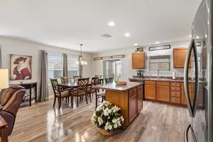 3203 Islawild Way, The Villages, FL 32163 - Photo 9