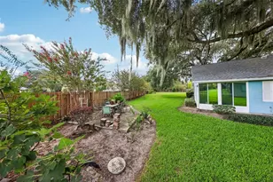 1607 Selkirk Dr, Leesburg, FL 34788 - Photo 41