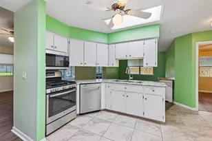 1607 Selkirk Dr, Leesburg, FL 34788 - Photo 17