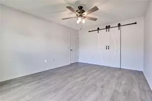 32901 Enchanted Oaks Ln, Leesburg, FL 34748 - Photo 19