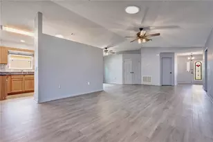 32901 Enchanted Oaks Ln, Leesburg, FL 34748 - Photo 5