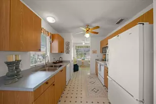 1410 Sanchez Ct, The Villages, FL 32159 - Photo 11